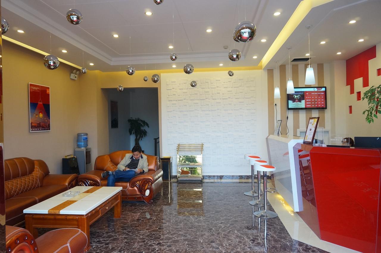 Thank Inn Chain Hotel Guizhou Zunyi Huichuan District Huichuan Avenue Exteriör bild