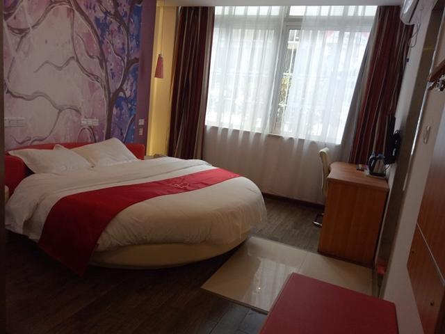 Thank Inn Chain Hotel Guizhou Zunyi Huichuan District Huichuan Avenue Exteriör bild