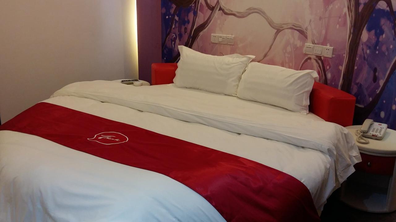 Thank Inn Chain Hotel Guizhou Zunyi Huichuan District Huichuan Avenue Exteriör bild